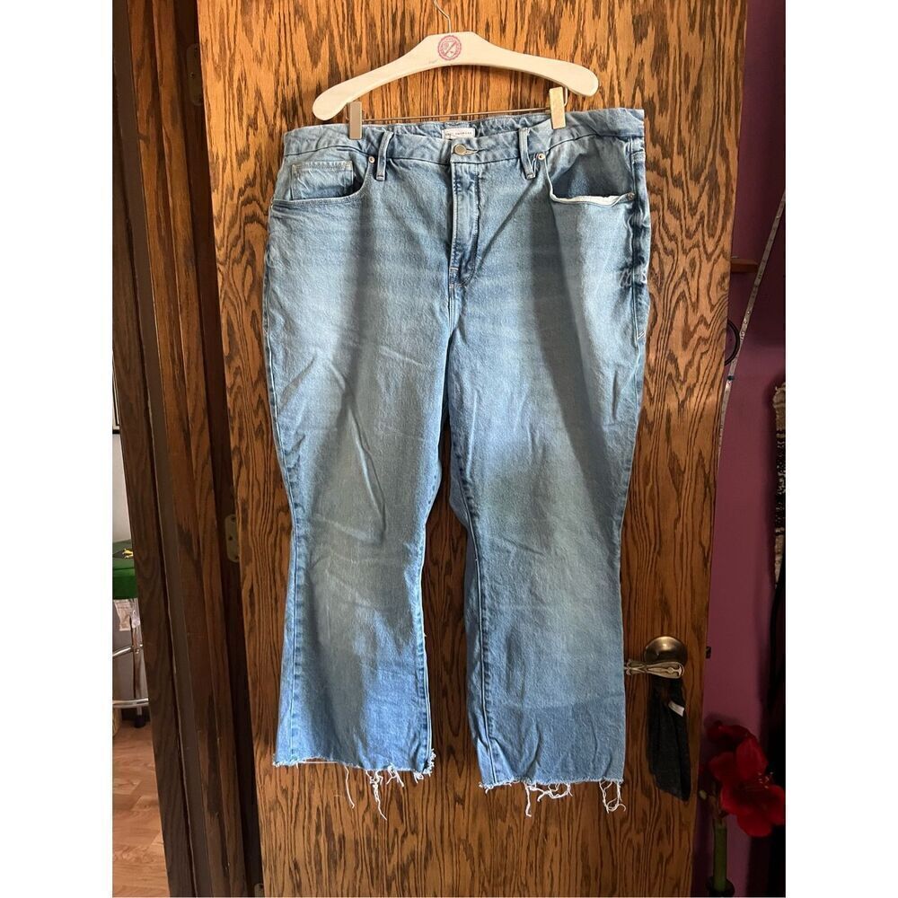 Good American Woman’s Jeans Distressed Bottoms Size 18